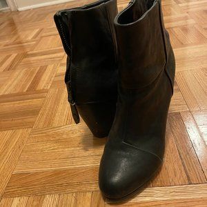 Rag & Bone Black Newbury Booties Size 37